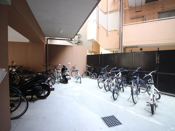 駐輪場