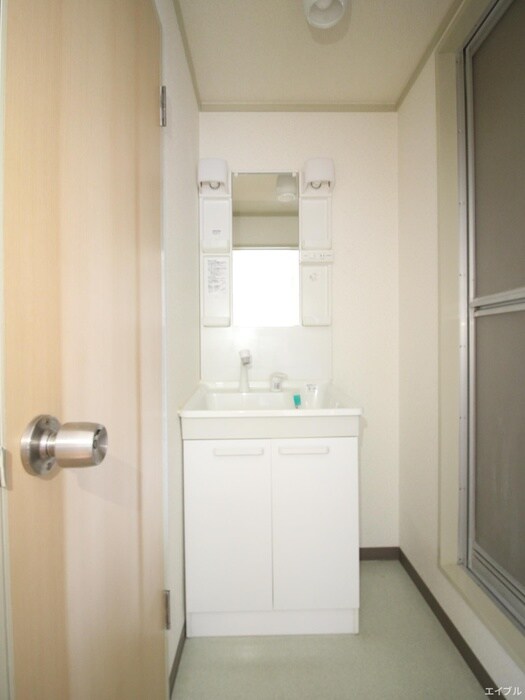 物件内観写真15　(洗面)