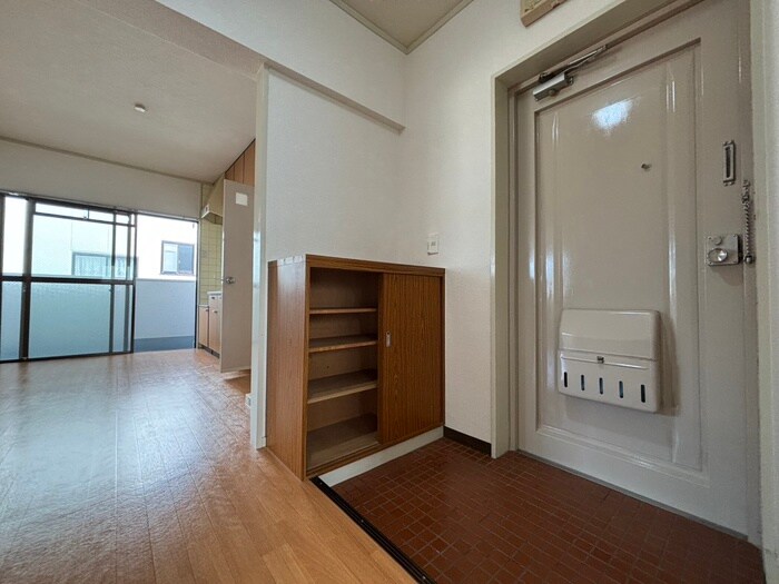 物件内観写真22　(玄関)