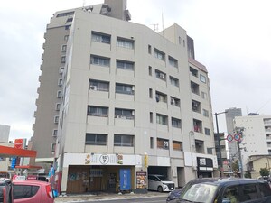 桑原ビル外観写真