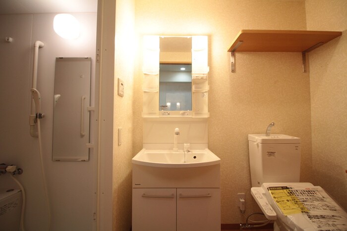 物件内観写真10　(洗面)