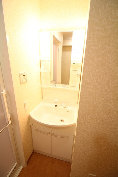 物件内観写真11　(洗面)