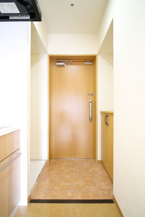 物件内観写真13　(玄関)