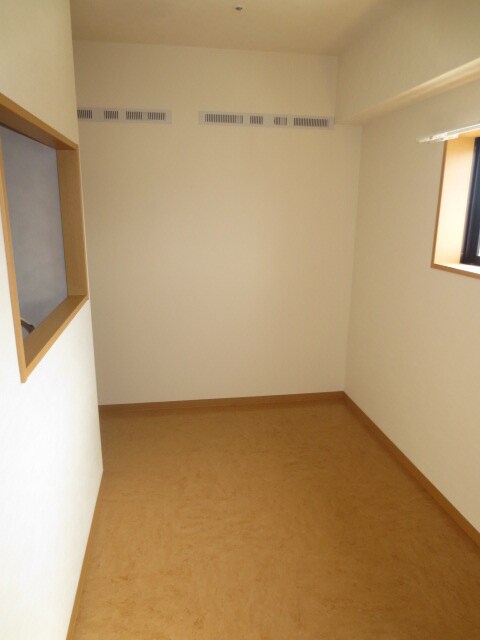物件内観写真16　(居室)