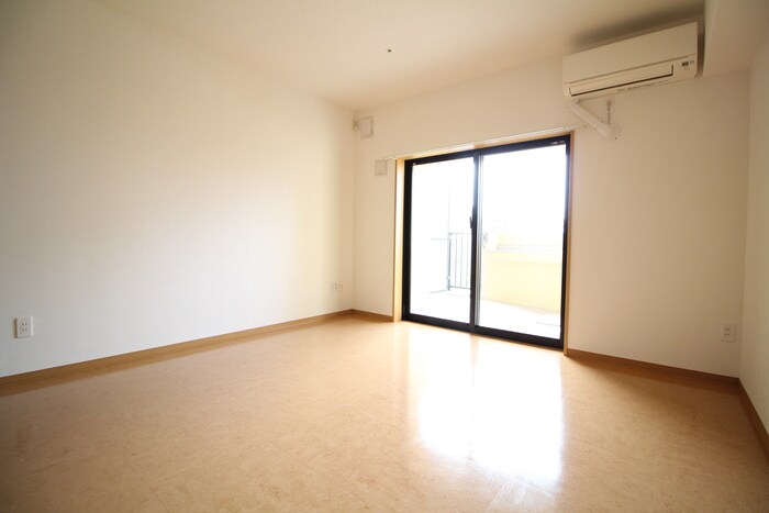 物件内観写真21　(居室)