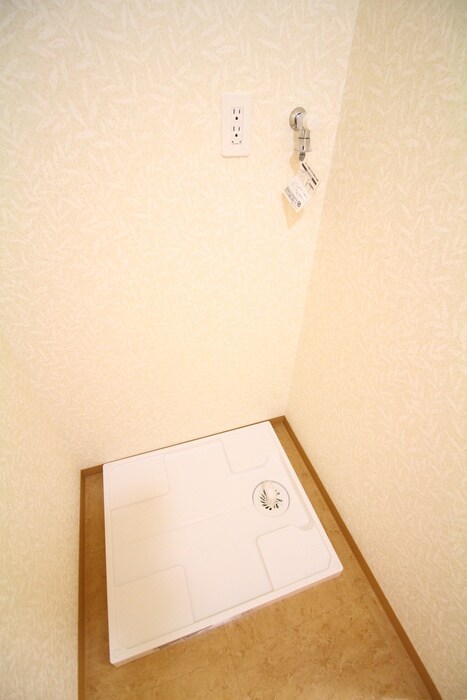 物件内観写真22　(洗濯機置場)