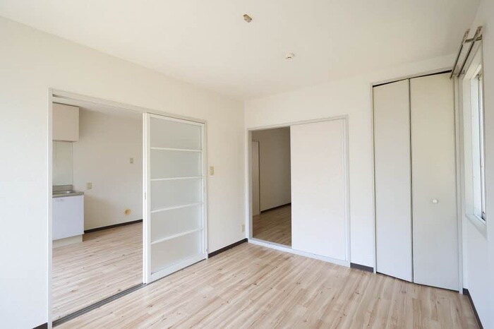 物件内観写真7　(居室)