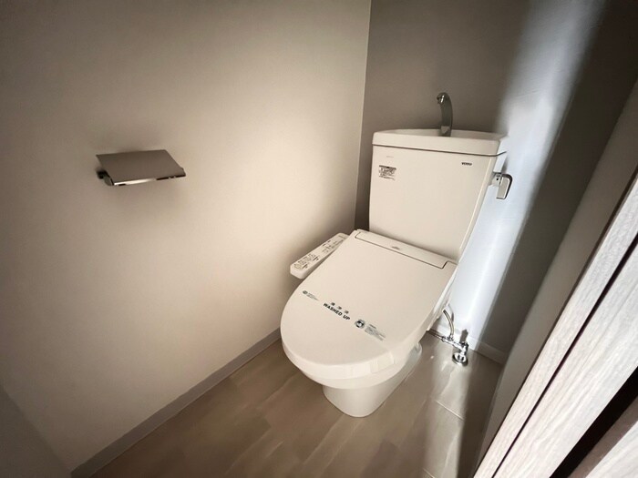 物件内観写真11　(トイレ)