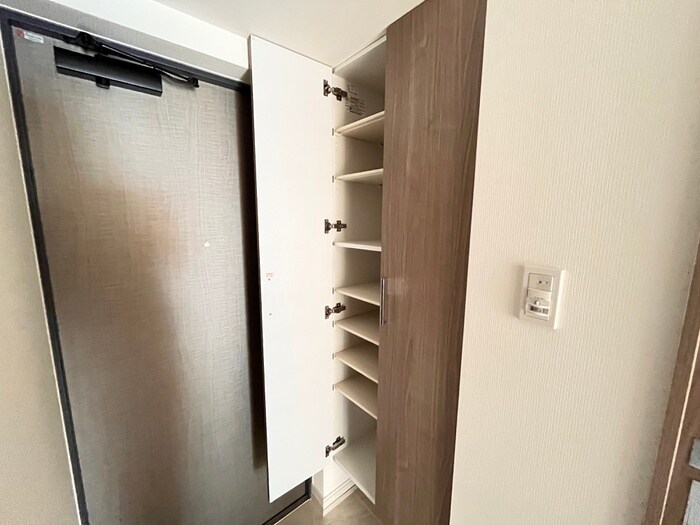 物件内観写真16　(靴箱)