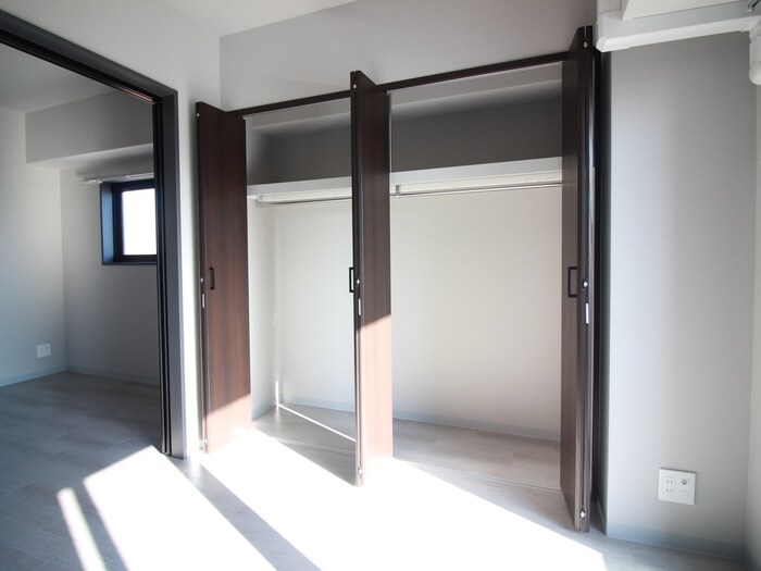 物件内観写真12　(収納)