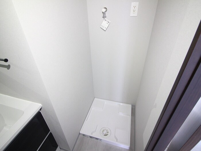 物件内観写真15　(洗濯機置場)