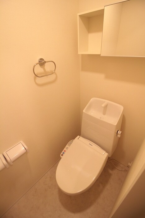 物件内観写真9　(トイレ)