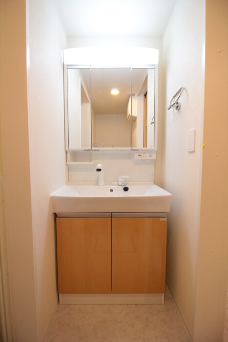 物件内観写真10　(洗面)