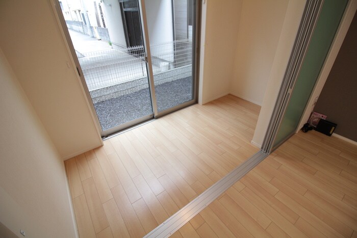 物件内観写真13　(ベランダ・バルコニー)