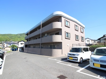 Belle Demeuru yano外観写真