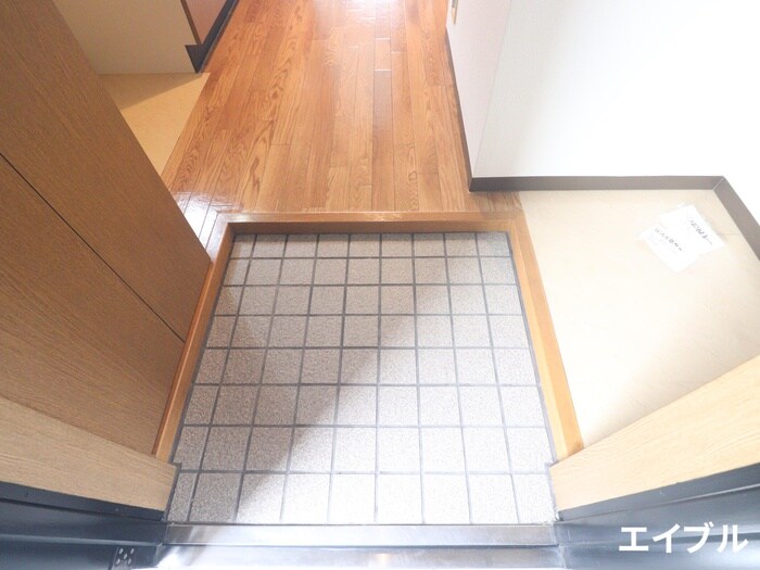 物件内観写真15　(玄関)