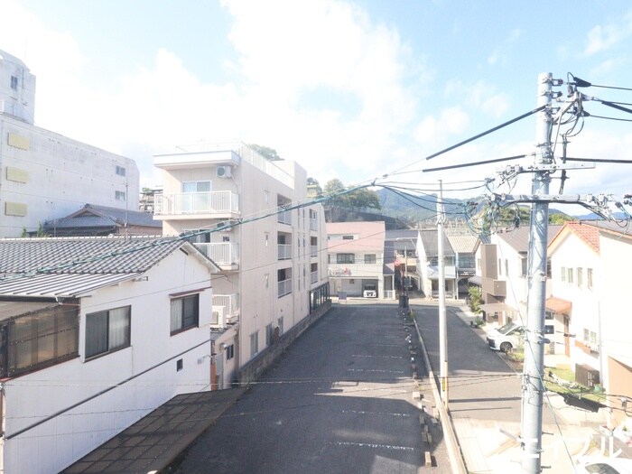 物件内観写真22　(室内からの展望)