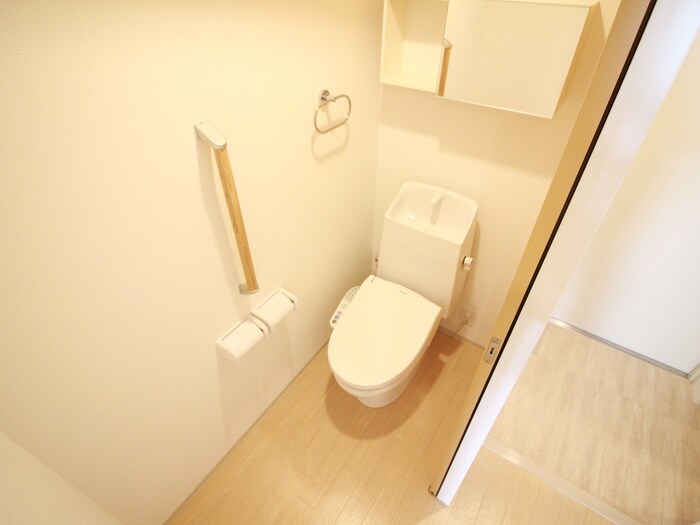 物件内観写真10　(トイレ)