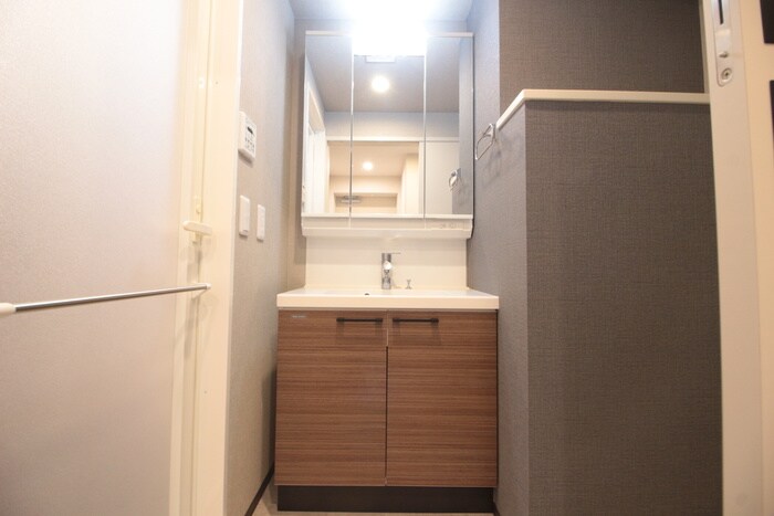 物件内観写真11　(洗面)