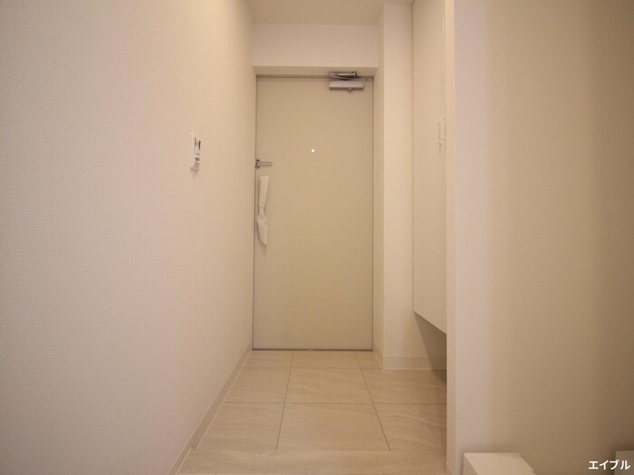 物件内観写真13　(玄関)