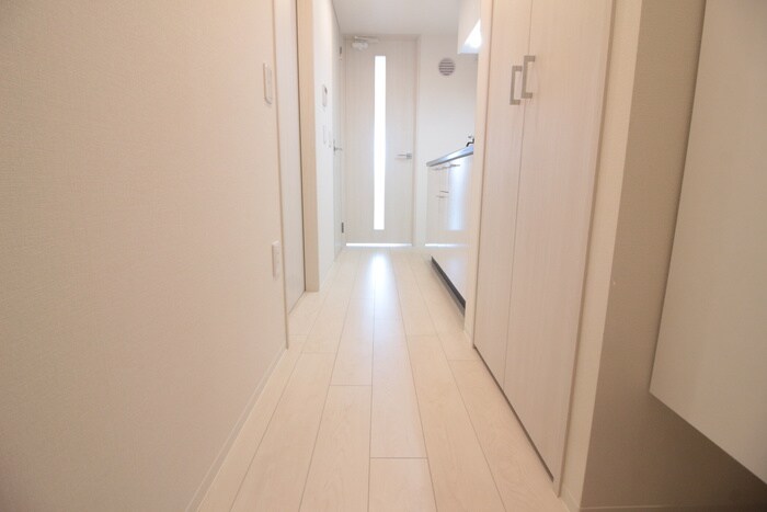 物件内観写真13　(廊下)