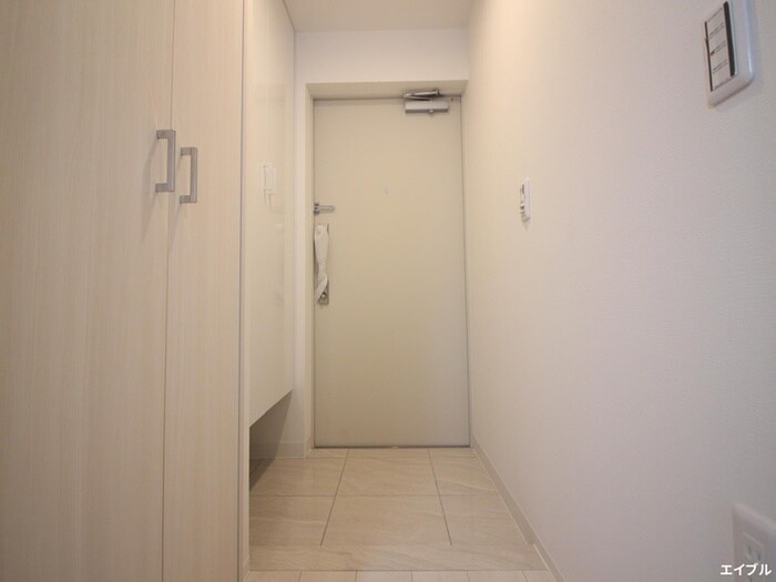物件内観写真14　(玄関)