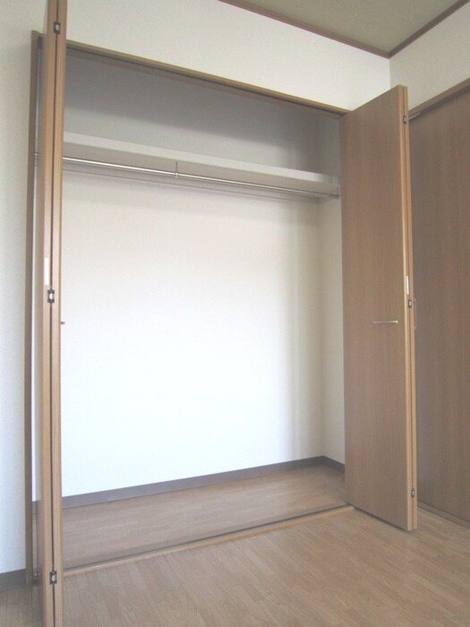 物件内観写真8　(収納)