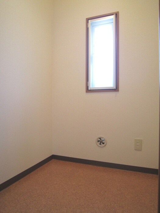 物件内観写真9　(収納)