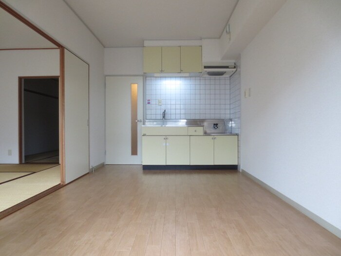 物件内観写真11　(居室)