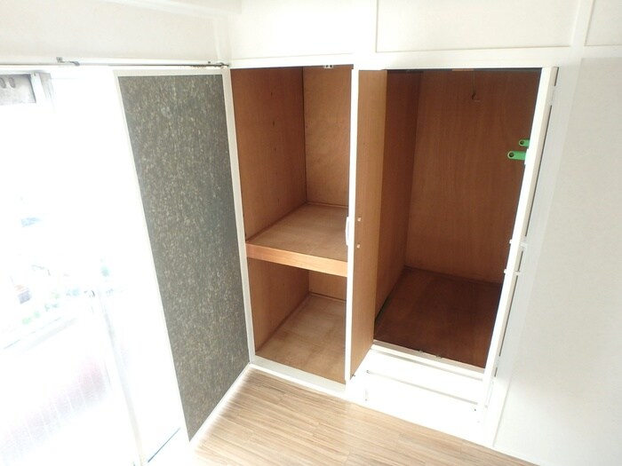 物件内観写真11　(収納)