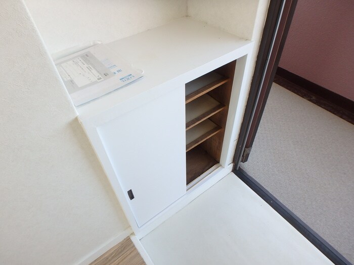 物件内観写真18　(靴箱)