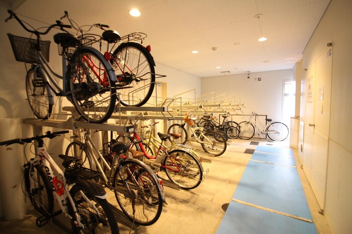 物件外観写真5　(駐輪場)