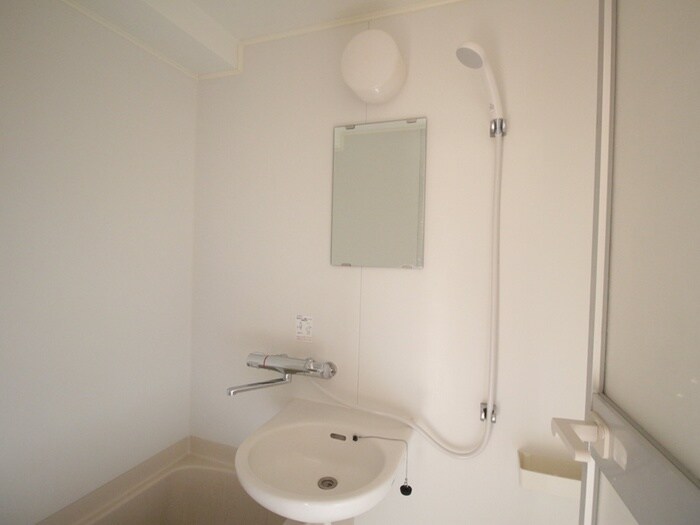 物件内観写真9　(洗面)