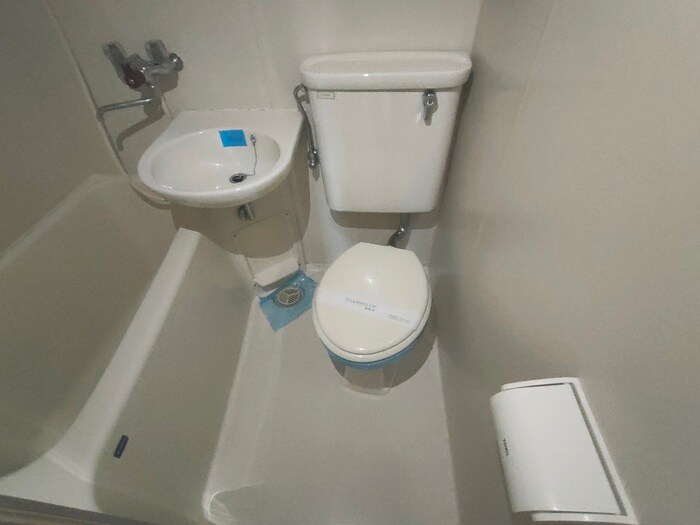 物件内観写真8　(トイレ)