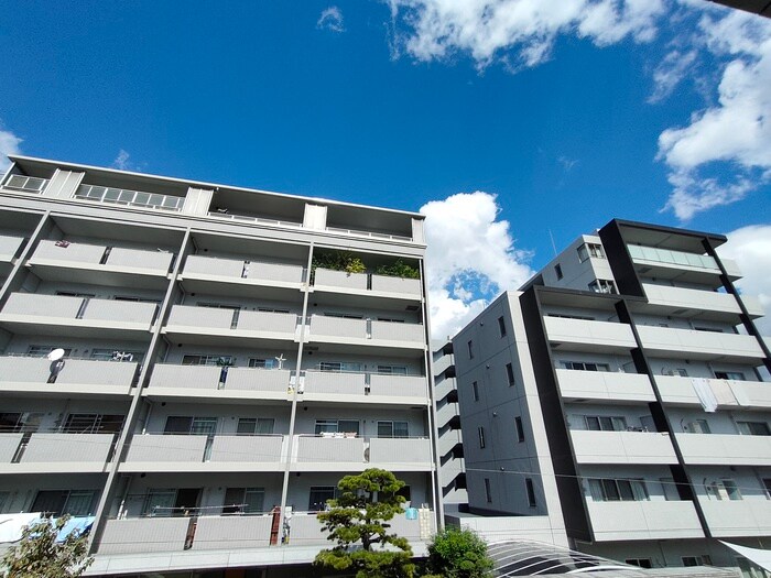 物件内観写真13　(室内からの展望)