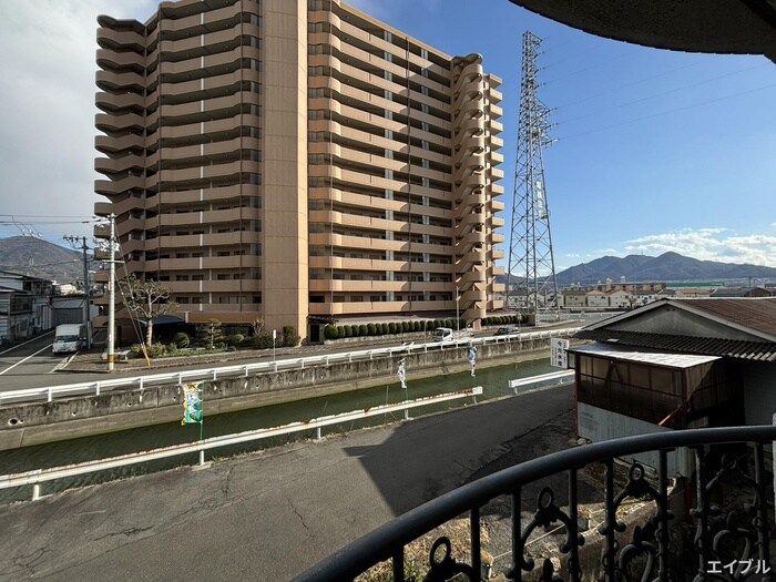 物件内観写真15　(室内からの展望)