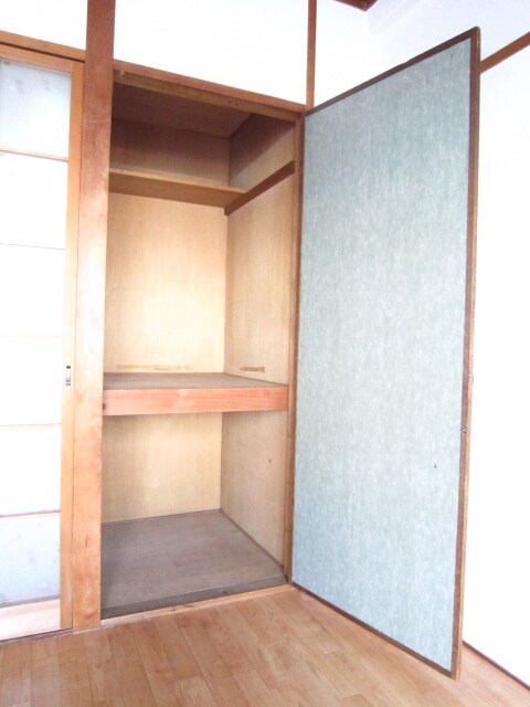 物件内観写真9　(収納)