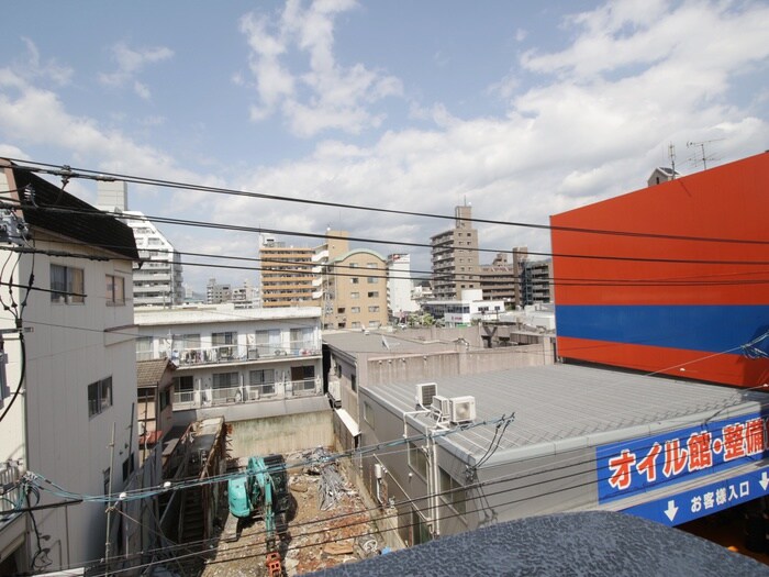 物件内観写真16　(室内からの展望)