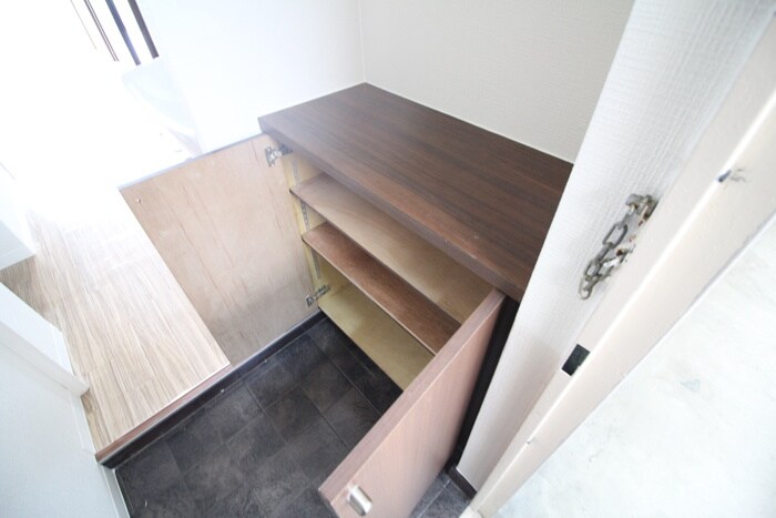 物件内観写真14　(靴箱)