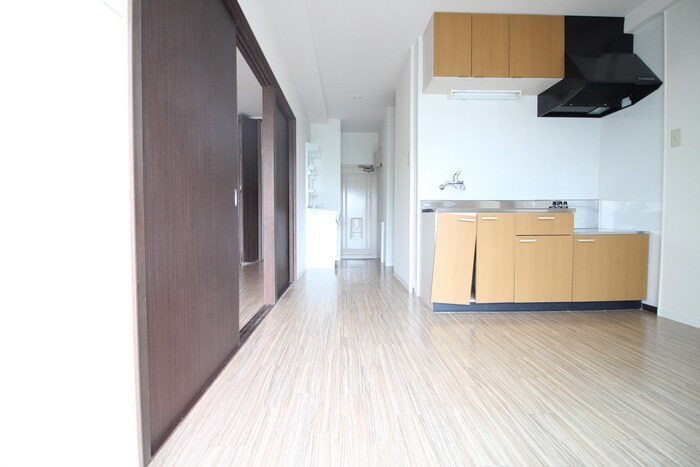 物件内観写真17　(廊下)