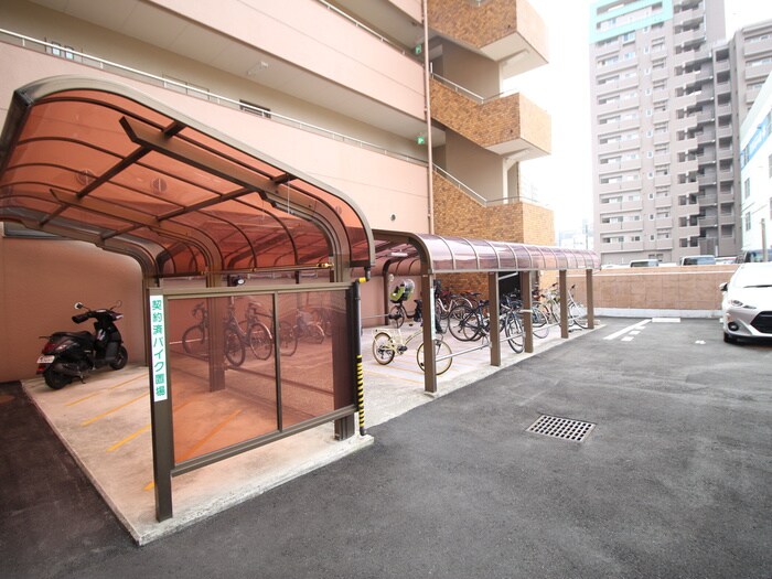 物件外観写真6　(駐輪場)