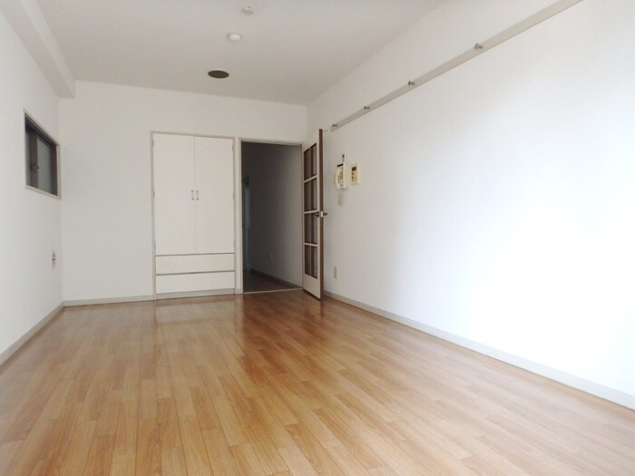 物件内観写真6　(居室)