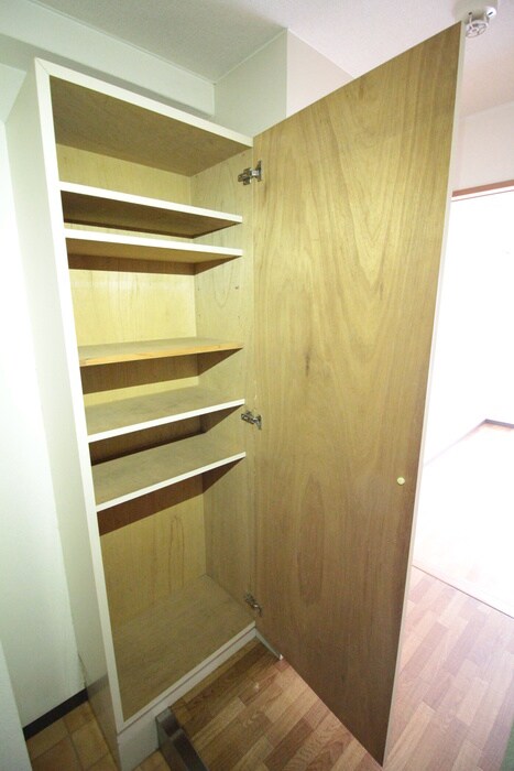 物件内観写真14　(靴箱)