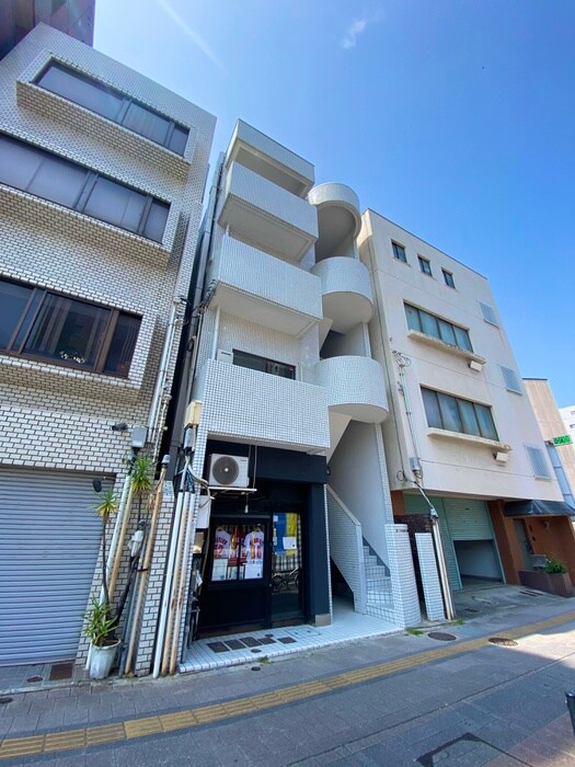 Ｄ－ｒｅｓｏｏｔ．ｅａｓｔの物件外観写真