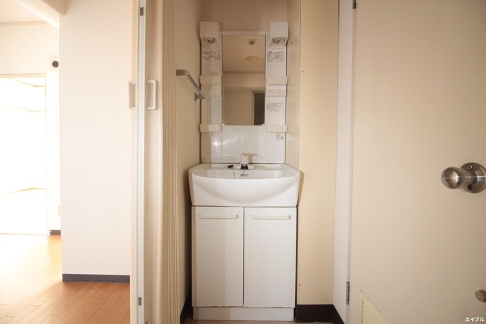 物件内観写真11　(洗面)