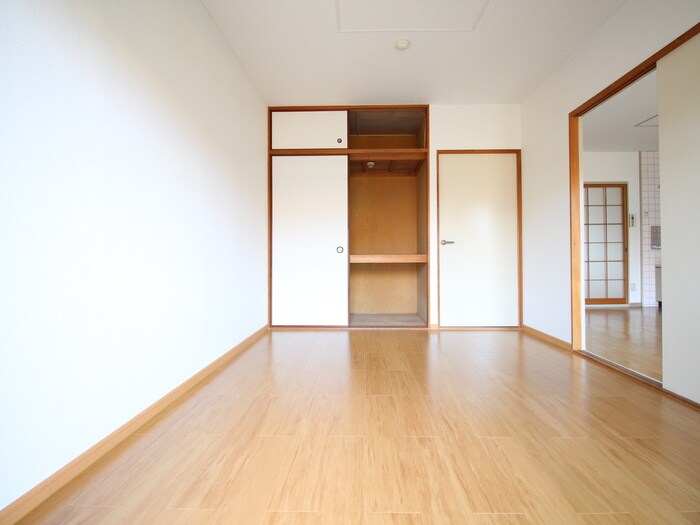 物件内観写真11　(収納)