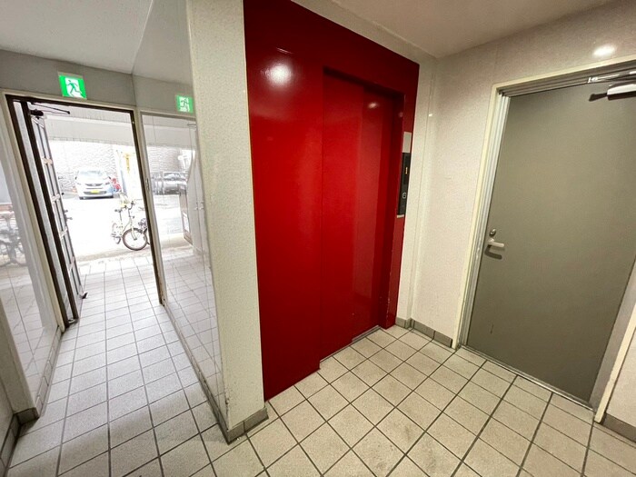 物件外観写真6　(建物設備)