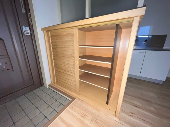 物件内観写真14　(靴箱)
