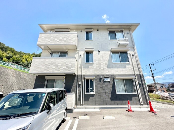 物件外観写真6　(外観写真)