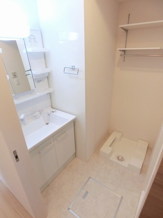 物件内観写真10　(洗面)